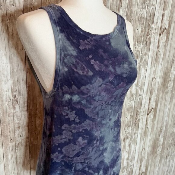 Feel the Piece Blue/Purple Tank Top size M/L - Picture 2 of 4